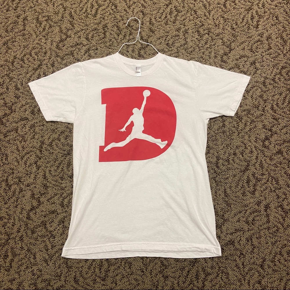 Air Jordan Michael Jordan Men's M White 23 Short Sleeve T-Shirt Red Graphics